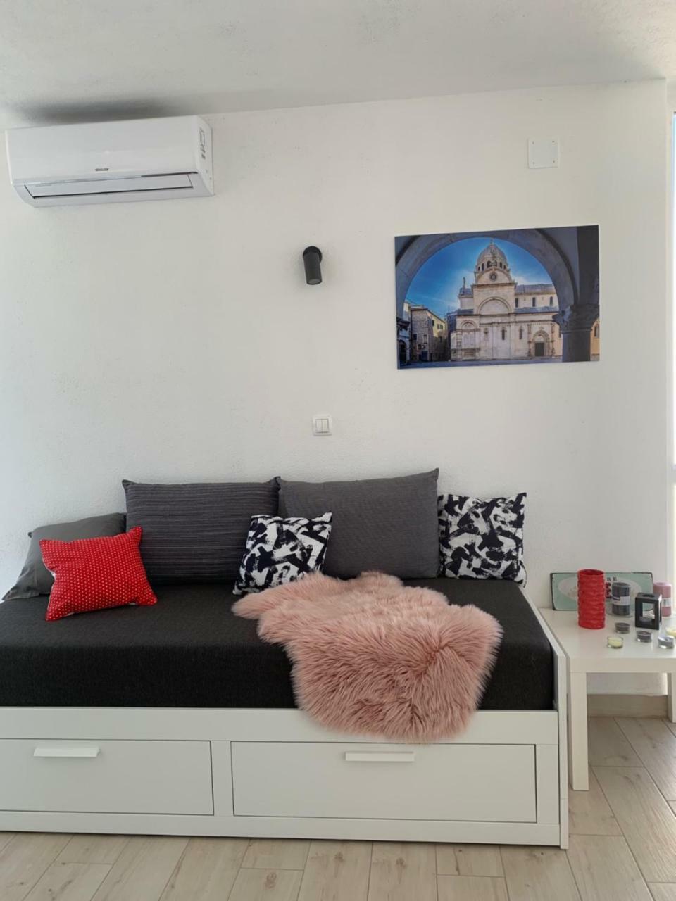 Modern Apartments Day Šibenik Buitenkant foto